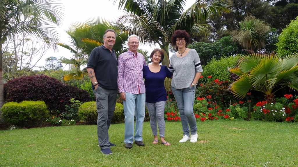 Henk & Joyce, our hosts in Haruru